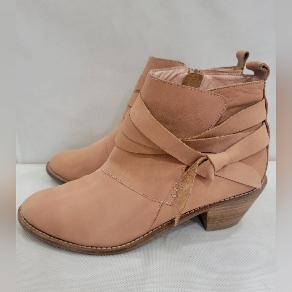 Kelsi Dagger Pink Ankle Boots